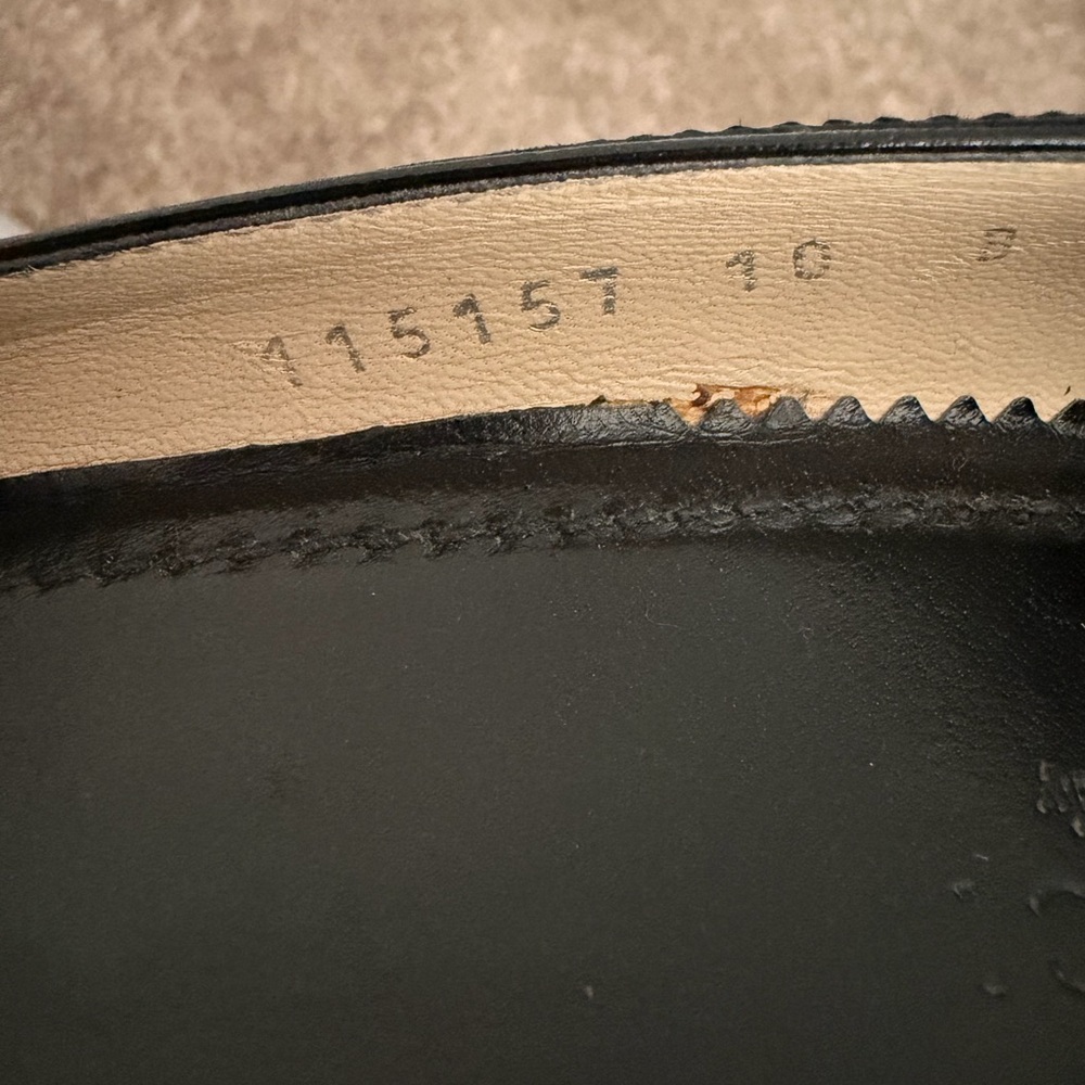 Gucci Elegant Black Leather 3 inch Heels - Picture 9 of 11